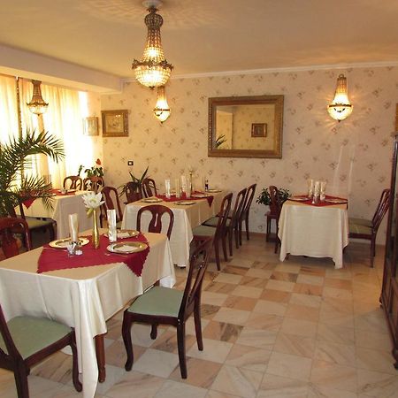 Pension Dinu Residence Temeşvar Dış mekan fotoğraf